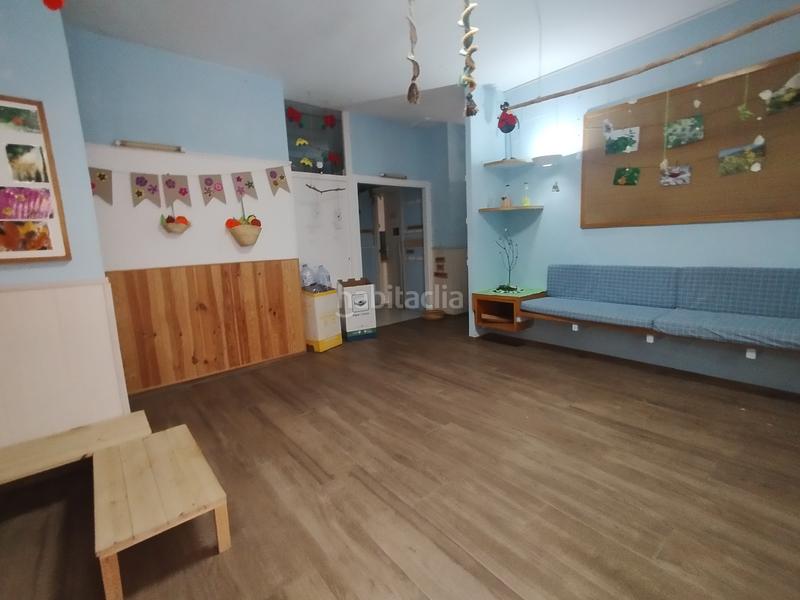 Foto 9d539251-a68e-498a-adb8-4cc9cedd80aa. Alquiler local comercial local cantonero con patio trasero. a pie de calle en Terrassa