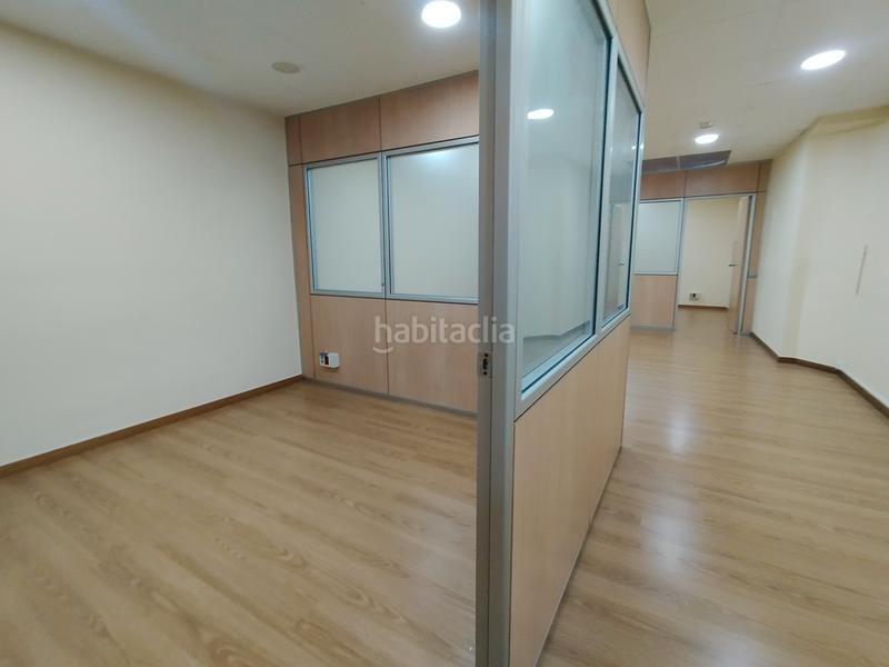 Foto 6be5904c-d13a-44ce-87ff-0fbc257c1c85. Alquiler local comercial local a peu de carrer , al Centre , carrer de gràcia en Sabadell