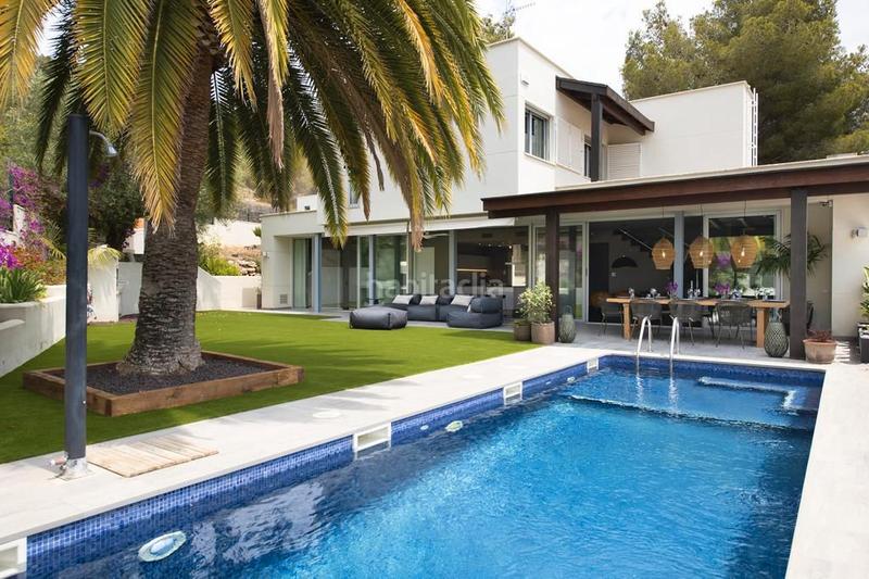 Foto 39786164-762a-42ff-b0b8-23f4ad957d27. Chalet mit heizung parking pool in Mas Alba Sant Pere de Ribes
