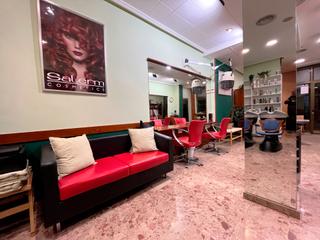 Local commercial à Carrer de la Salut