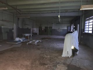 Alquiler Local Comercial en Carrer de permanyer 196. Local cantoner  200m