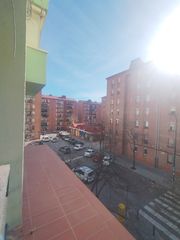 Triplex  Carrer del romaní. Oportunidad, piso con ascensor directo de propietario
