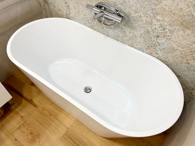 Foto cad1056c-f38a-4771-a44a-a078bad13149. Casa amb calefacció a Eixample Sabadell