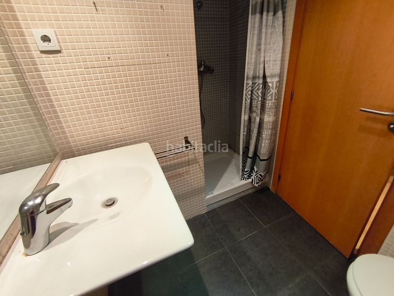 Foto c3d3be99-e1bc-42ee-930b-ca414c088e6e. Pis amb calefacció aparcament piscina a Can Llong Sabadell