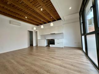 Location Appartement à Estadi-Santa Anna. Pis de 3 habitacions