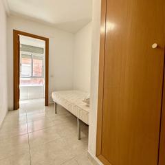Rent Flat in El Sucre-El Nadal. Habitacio en lloguer