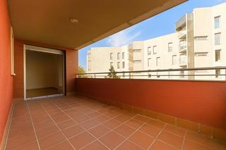 Alquiler Piso en Estadi-Santa Anna. Pis de 2 habitacions