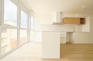 Duplex à Tona. Dúplex dobra nova al centre de tona  1 habitació i 2 espais