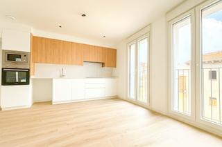 Duplex in Tona. Dúplex dobra nova al centre de tona  2 habitacions i 2 espais