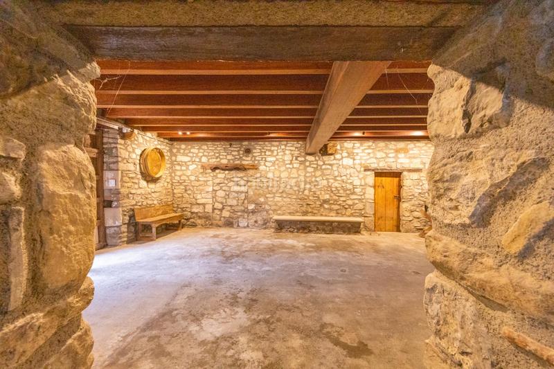 Foto 36c89bdb-56d1-4284-8e90-6a72f27c8268. Miete bauernhof mit heizung parking in Balenyà