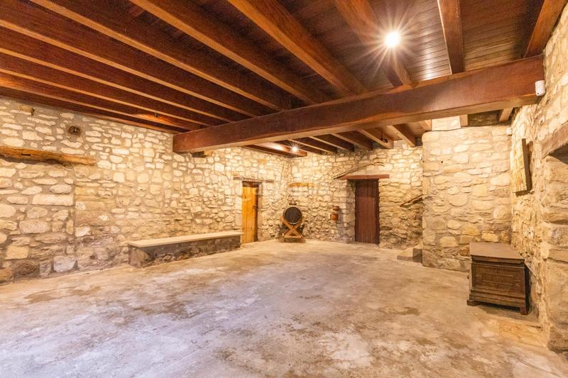 Foto 79591306-f71d-464a-bda4-7509a06245bb. Alquiler masía en Balenyà