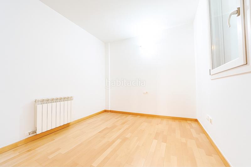 Foto a5c88a16-586c-4a13-9bc2-d9b63c6bf4a4. Piso pis de 3 habitacions en venda en Caputxins-Ambulatori Vic