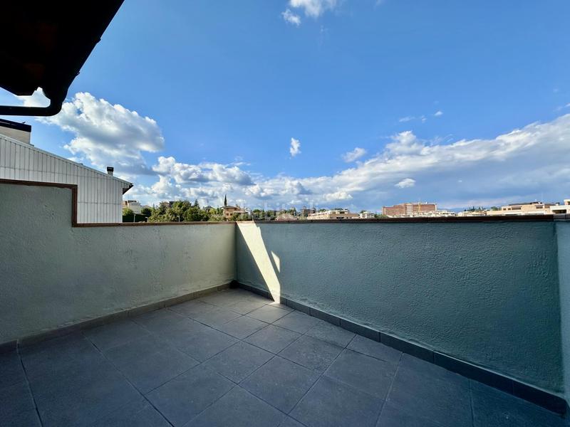 Foto 1587158f-edcc-47d1-9b92-67dacb498c65. Casa a schiera con riscaldamento parcheggio in Nord Vic