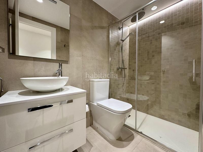 Foto 3e967ff2-e728-4a93-b49b-8051689df31c. Alquiler piso pis 4 habitacions en lloguer en Centre Vic