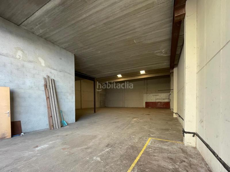 Foto 6bd3ce28-98cf-40a9-89e4-8000192a1d63. Lloguer nau industrial a Gurb