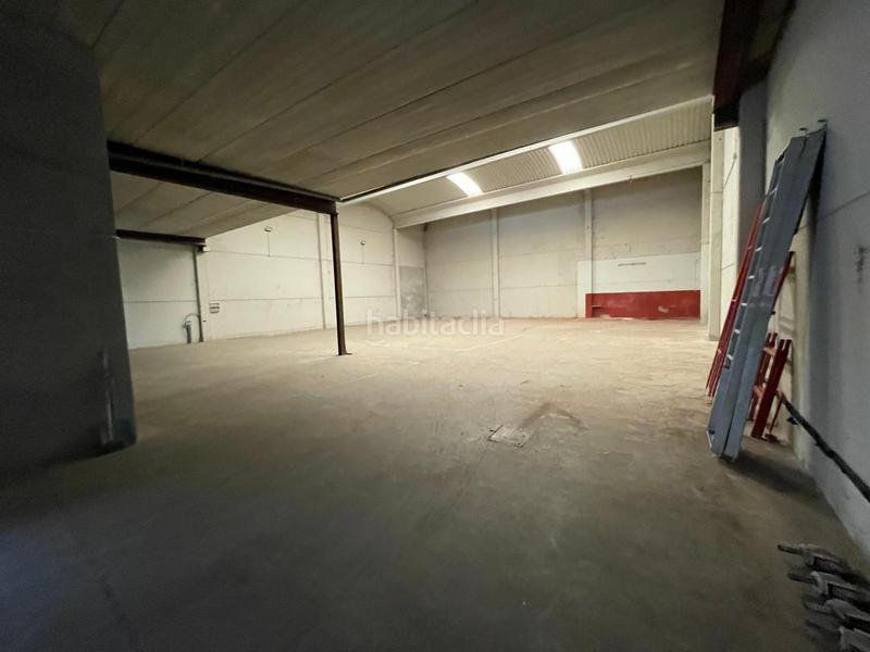 Foto 92380af7-deb8-4e80-afa7-9dc8c41f16b8. Lloguer nau industrial a Gurb