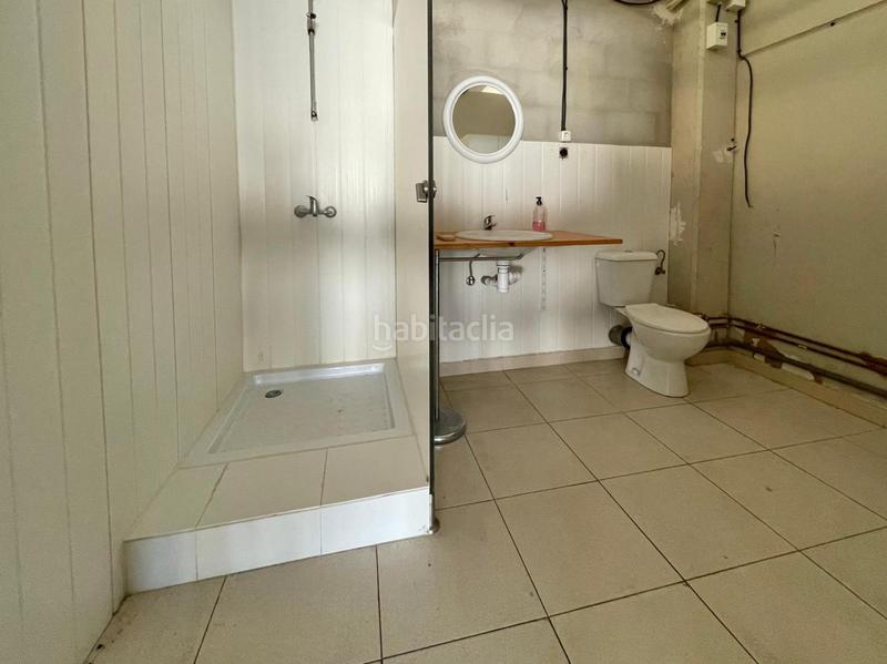 Foto f0999ac9-f700-4660-8774-1e41527fb9a3. Lloguer nau industrial a Gurb