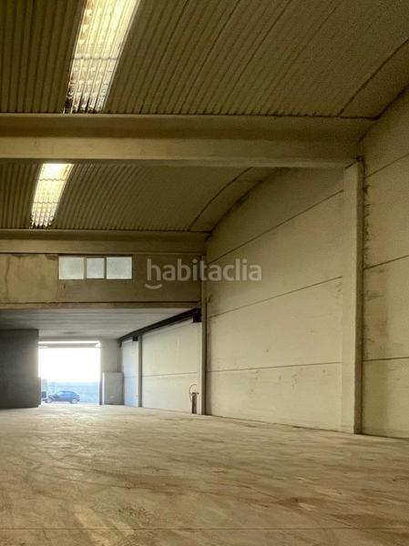 Foto fc2080be-8301-4851-baec-f193d154727f. Lloguer nau industrial a Gurb