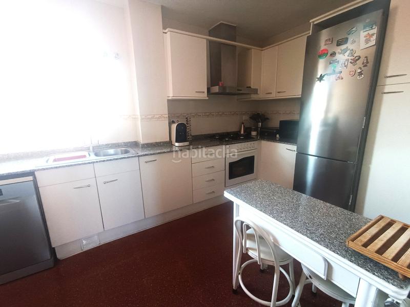 Foto 2fe06ca3-fb2d-438a-9093-4982895b7321. Àtic amb calefacció a Llefià Badalona