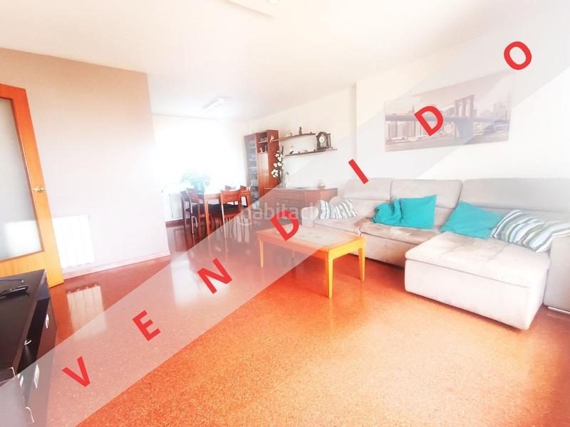 Foto 9e5362b9-8434-4463-adc9-1108d7ad19a4. Àtic amb calefacció a Llefià Badalona