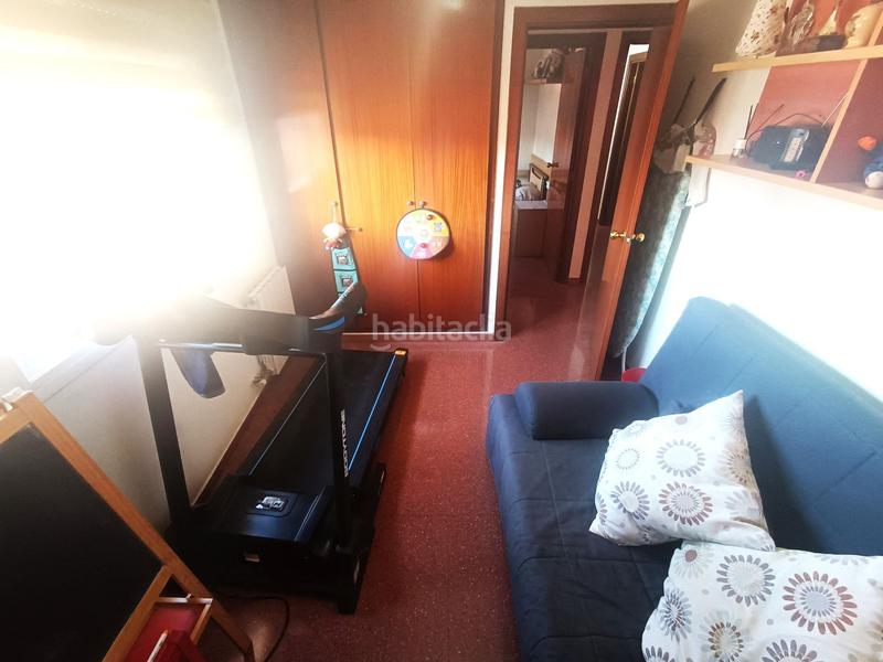 Foto b6eb7b9b-25db-450f-b17b-5ce161081a9a. Àtic amb calefacció a Llefià Badalona