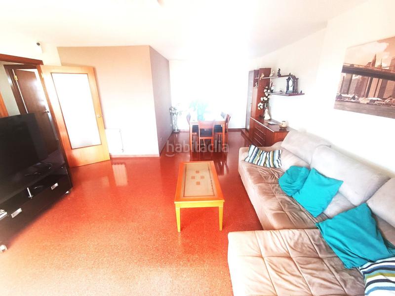 Foto eaa3728b-375e-4ba8-8dc3-96fcd03a57c4. Àtic amb calefacció a Llefià Badalona