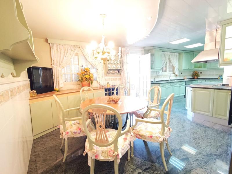 Foto 0a42b2a9-0f90-4bad-a3c0-9a8b864dabbd. Dachwohnung mit heizung parking in Centre Badalona