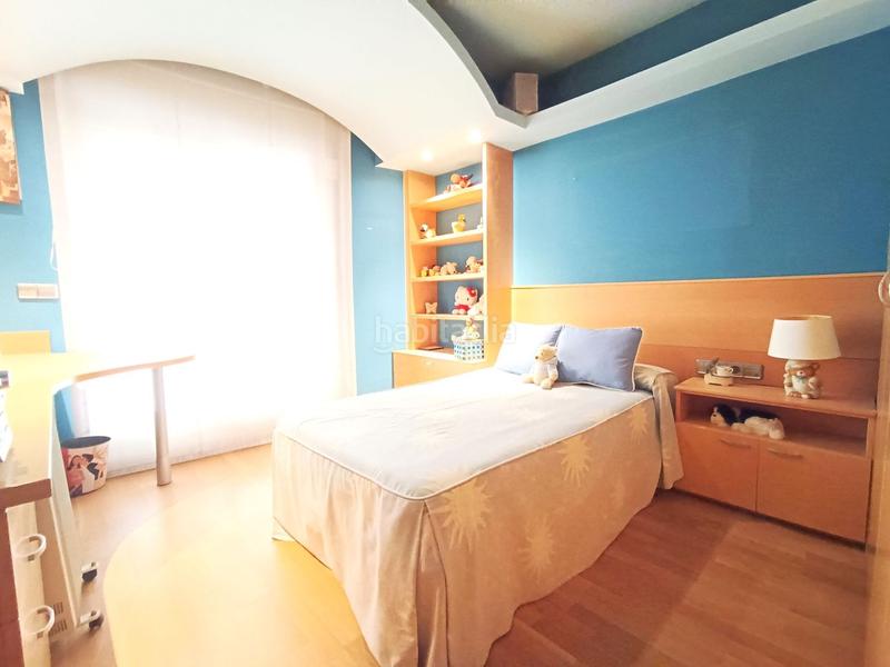 Foto 39ff3a11-b174-459f-a587-ccb3cc4b4211. Dachwohnung mit heizung parking in Centre Badalona