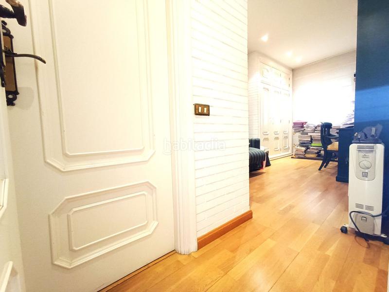 Foto c1b01675-881b-4848-b8cb-0ac0844045c2. Dachwohnung mit heizung parking in Centre Badalona