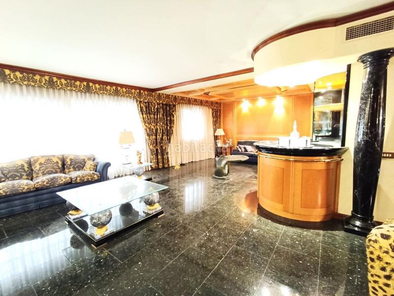 Foto cb1abd56-6165-4d44-991d-4da86453cc06. Dachwohnung mit heizung parking in Centre Badalona