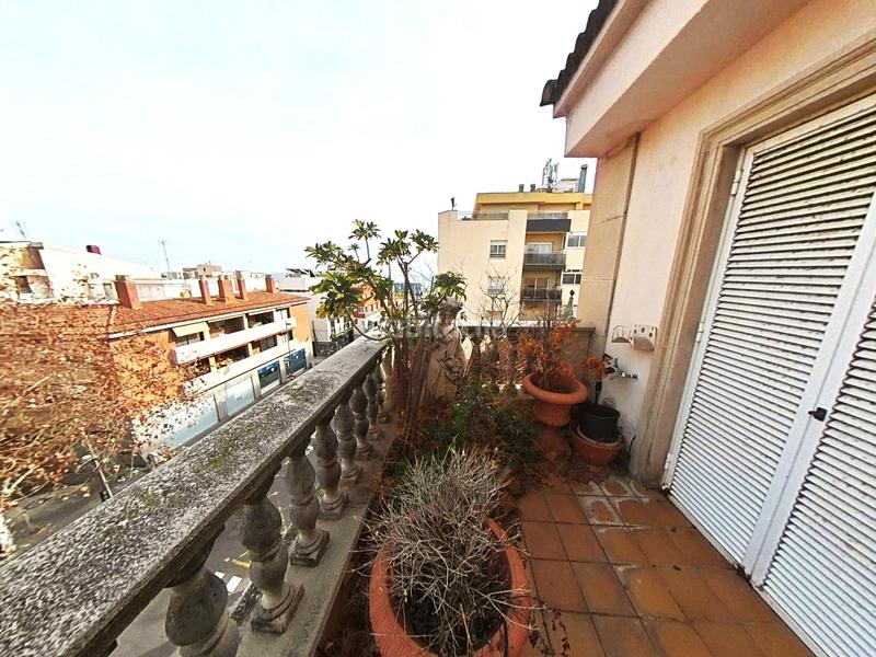 Foto e121254c-121f-486f-9ed7-9d55a985423c. Dachwohnung mit heizung parking in Centre Badalona