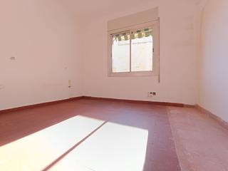 Pis  Marti i pujol. Piso semireformado marti i pujol  pompeu fabra