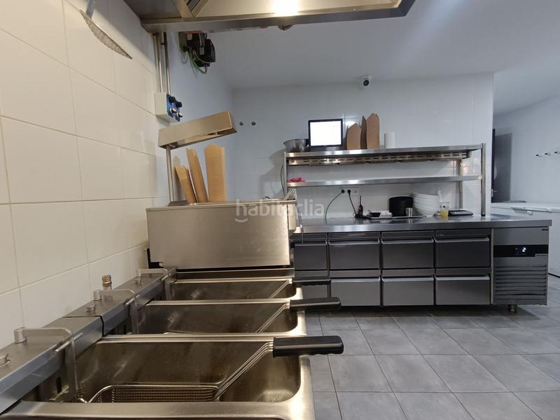 Foto aeb0da88-fa7b-4db6-aacd-70d2c1b68473. Pas-de-porte local commercial dans Centre Sabadell