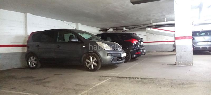 Foto 0a9b9a60-877a-4f6d-a5de-7203f432efe3. Car parking in Artigues Badalona