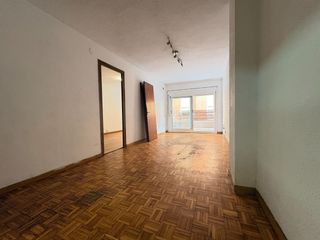 Etagenwohnung  Alfons xiii. Piso luminoso con gran potencial para reformar a tu gusto