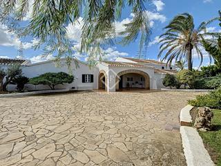 Masia a Venta del Moro. Espectacular finca rústica de 7 dormitorios con licencia turísti