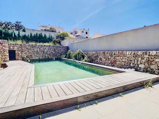 Chalet à Dalt Sant Joan-Plaça Eivissa. Casa moderna y elegante con piscina  en venta a las afueras del