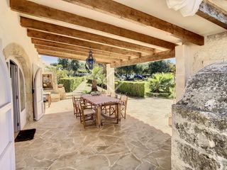 Casa en Sant Lluís-S´Ullestrar-Torret. Casa rural de 4 dormitorios completamente reformada en venta en