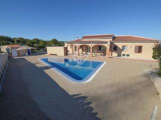 Masia a Cala Morell. Preciosa casa de campo de 5 dormitorios en venta en cala morell
