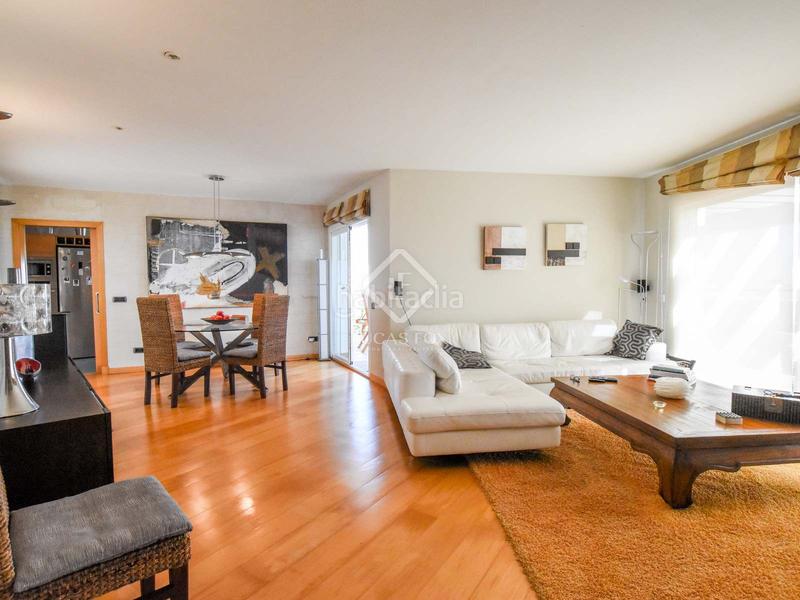 Foto 28ce7e26-b0df-4157-a389-de8e63fa3a5c. Chalet magnífica villa de 3 dormitorios en venta en tranquilo son remei en Sant Lluís
