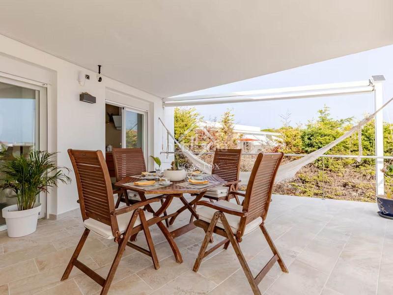 Foto 469c9c1c-ea87-4051-b7d1-6c8408c90e5f. Xalet amb calefacció aparcament piscina a Biniancolla-Punta Prima Sant Lluís