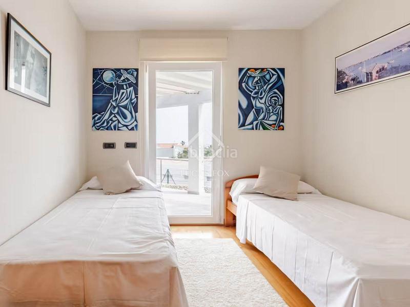 Foto 5c658e77-185b-4bfd-ae80-1312136cafe4. Xalet amb calefacció aparcament piscina a Biniancolla-Punta Prima Sant Lluís