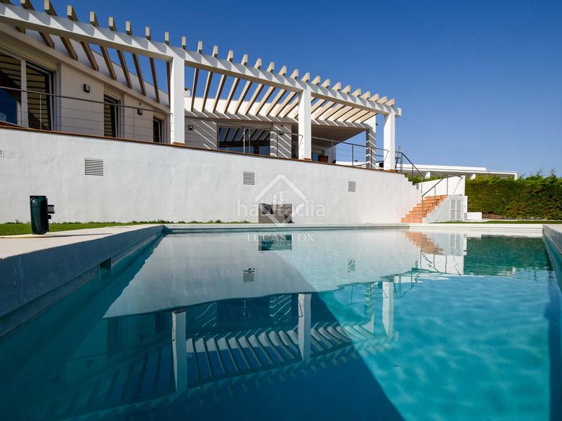 Foto c85abe85-c1ff-4496-bd75-a2d0028e2fe4. Chalet magnífica villa de 3 dormitorios en venta en tranquilo son remei en Sant Lluís