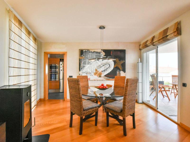 Foto daee4673-11ed-4e45-8c2c-50420460c19d. Chalet magnífica villa de 3 dormitorios en venta en tranquilo son remei en Sant Lluís