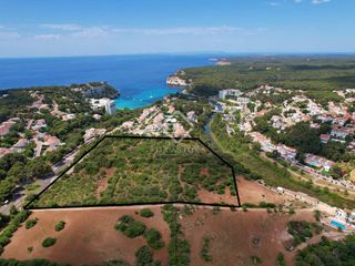 Terreno residencial en Cala Galdana. Parcela de 26.016 m² con proyecto de urbanización en venta en ca