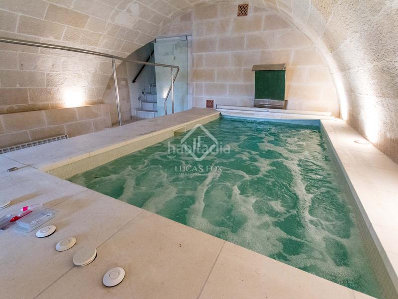 Foto ef7e311b-ac32-4d36-8e85-2318c2916955. Xalet amb calefacció aparcament piscina a Centre Històric Maó / Mahón