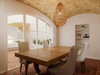 Chalet en Ciutadella. Casa reformada con encanto de 5 dormitorios en venta en el casco