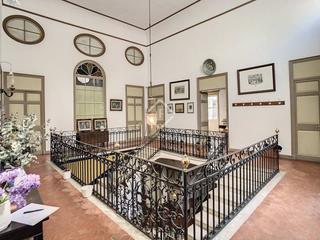 Chalet à Centre Històric. Casa señorial de 5 dormitorios en venta en el casco histórico de