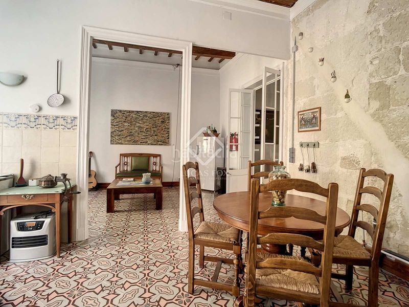 Foto da7bd2df-e2e9-4d46-976e-b844bf7b34db. Chalet mit heizung in Centre Històric Maó / Mahón