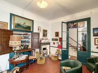 Xalet a Ciutadella. Gran casa de estilo señorial de 625 m en venta en pleno centro h